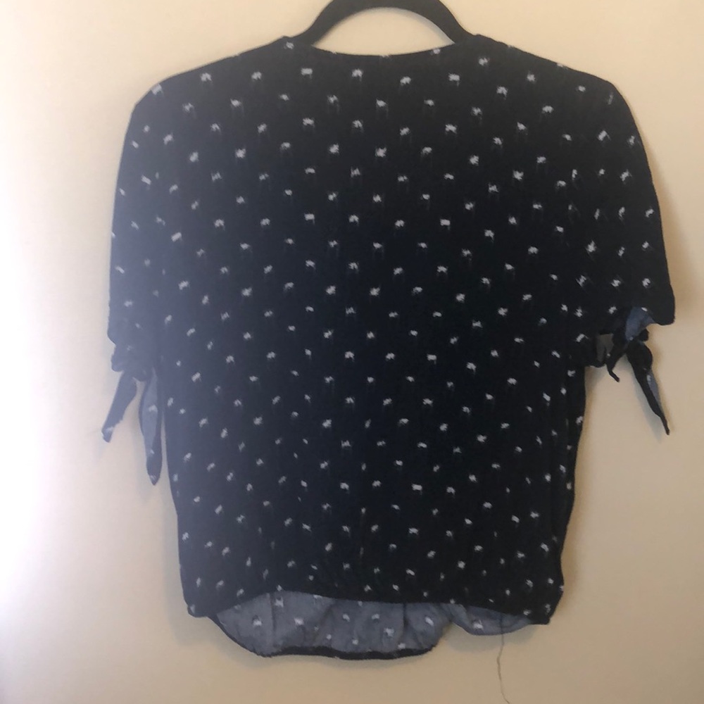Universal Thread crossfront tee - Picture 4 of 4